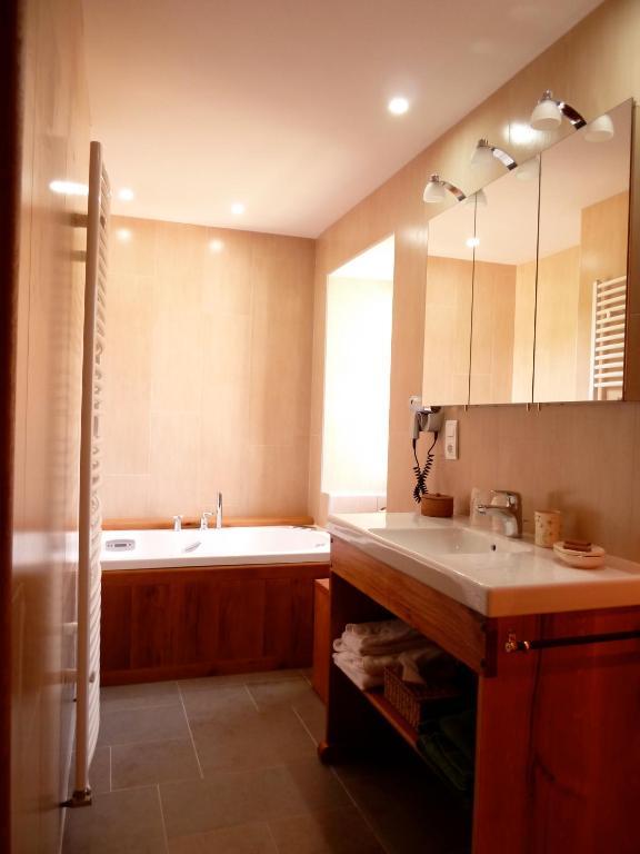 Chambres D'Hotes Du Hameau Les Brunes Bozouls Habitación foto